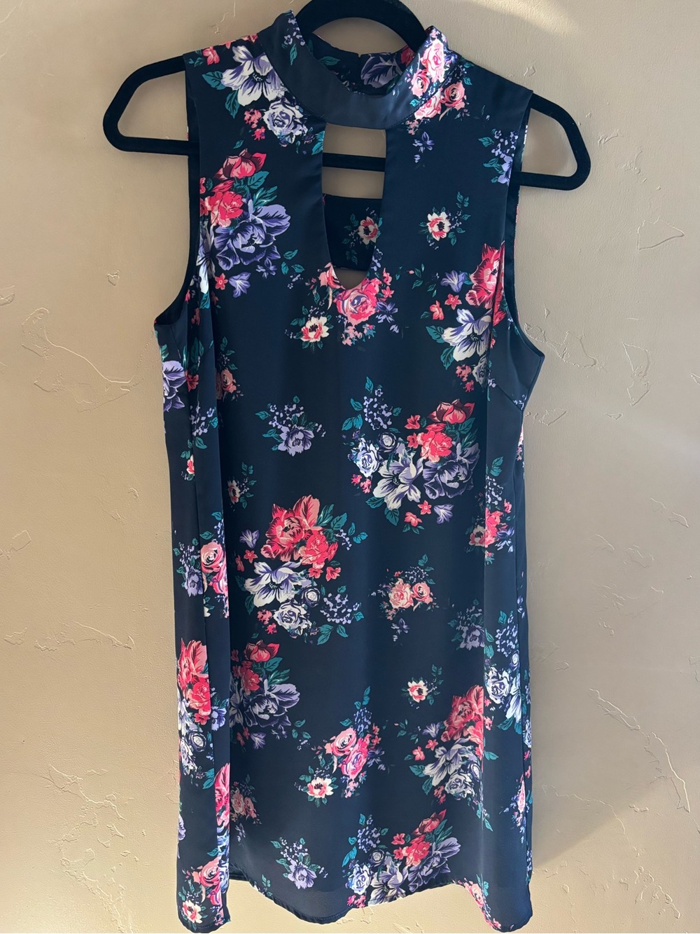 Floral Sleeveless Mock Neck Shift Dress in Navy